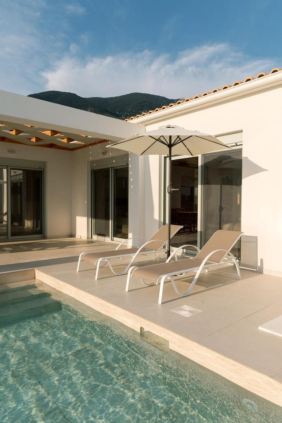 Villa Kira Trapezaki  Buitenkant foto